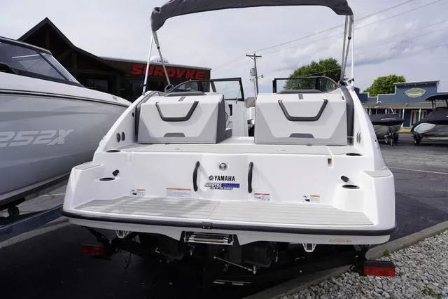 Slide: The Image of Yamaha SX220 2025 - 3