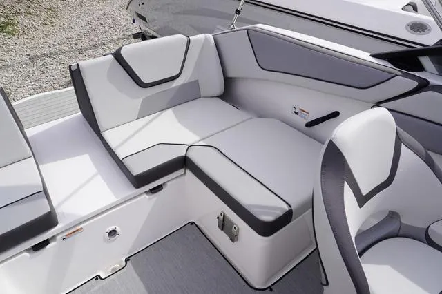 Slide: The Image of Yamaha SX220 2025 - 9