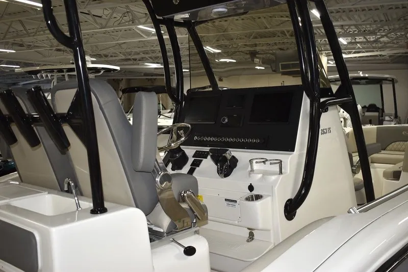 Slide: The Image of Key West Boats 263 FS 2026 - 12