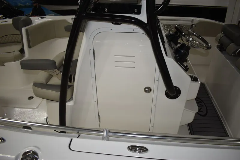 Slide: The Image of Key West Boats 263 FS 2026 - 18