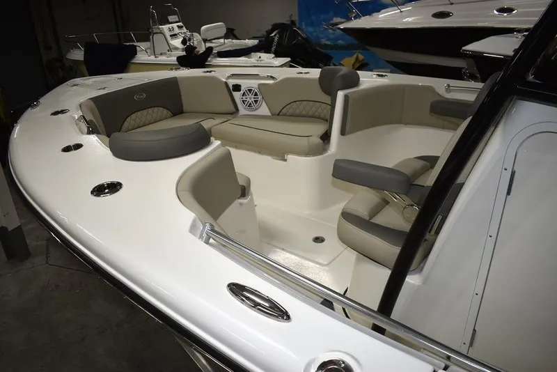 Slide: The Image of Key West Boats 263 FS 2026 - 19