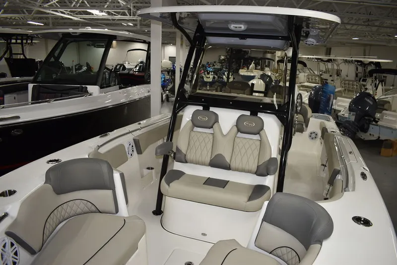 Slide: The Image of Key West Boats 263 FS 2026 - 25