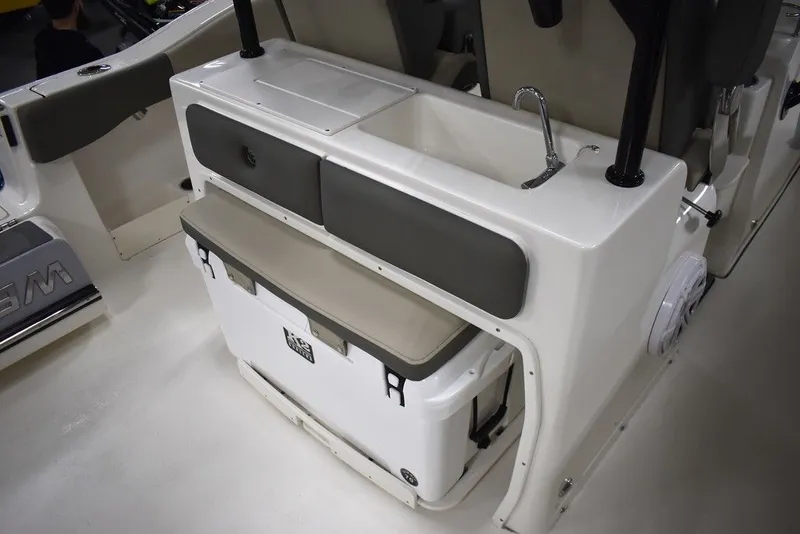 Slide: The Image of Key West Boats 263 FS 2026 - 42