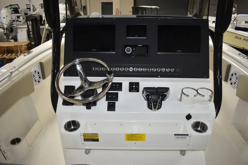 Slide: The Image of Key West Boats 263 FS 2026 - 45