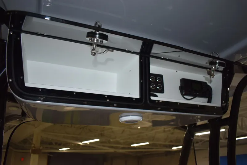 Slide: The Image of Key West Boats 263 FS 2026 - 51