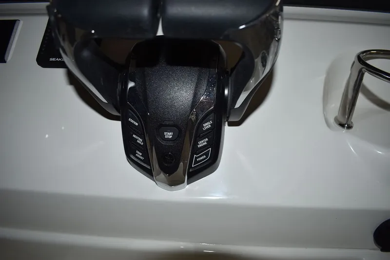 Slide: The Image of Key West Boats 263 FS 2026 - 56