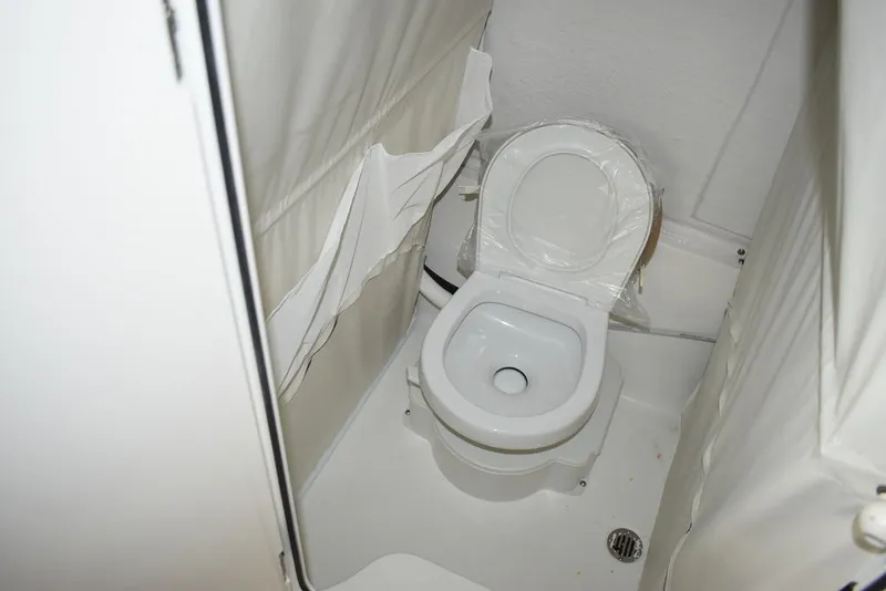 Slide: The Image of Key West Boats 263 FS 2026 - 72