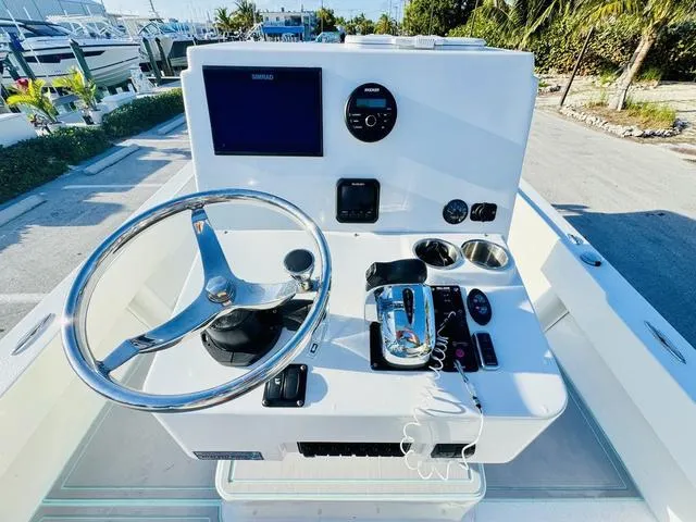 Slide: The Image of Atlas Boat Works 23F 2022 - 10