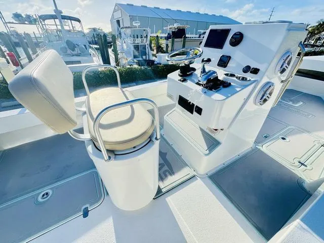 Slide: The Image of Atlas Boat Works 23F 2022 - 9