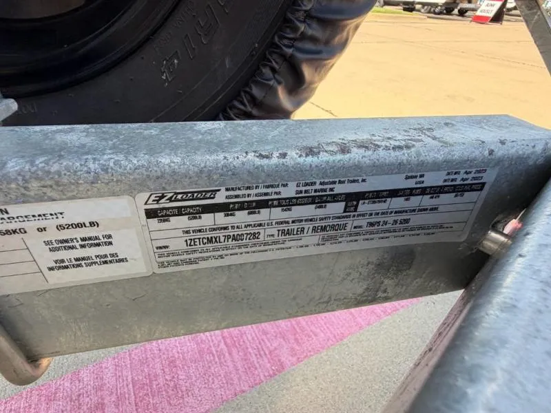Slide: The Image of Manitou Pontoon 24 MAX SWTCHBK I/O 2024 - 26