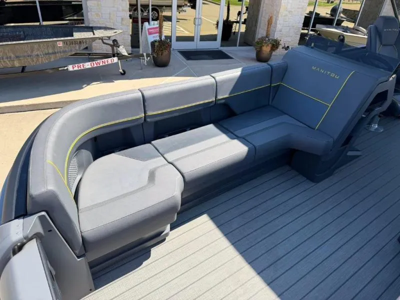 Slide: The Image of Manitou Pontoon 24 MAX SWTCHBK I/O 2024 - 16