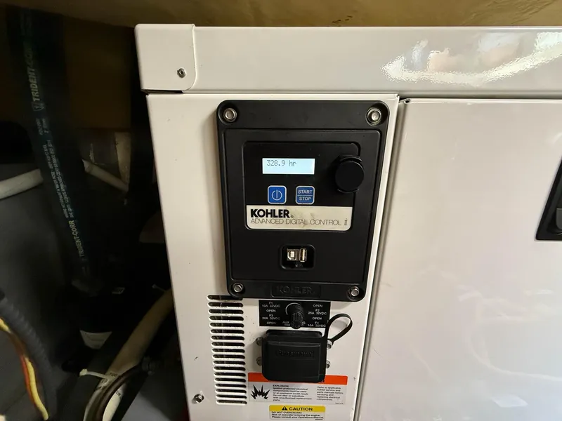 Slide: The Image of Carver C37 Coupe 2016 - 59