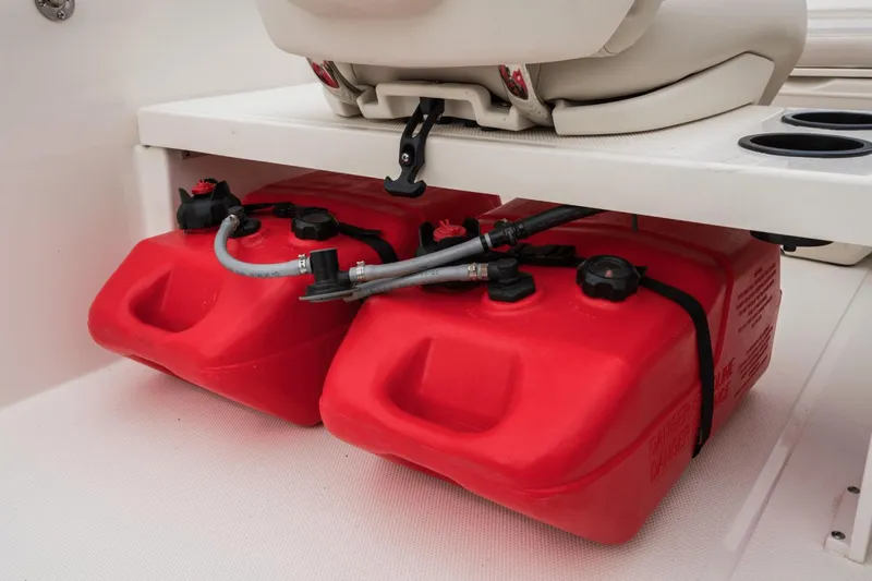 Slide: The Image of Boston Whaler 150 Montauk 2025 - 51