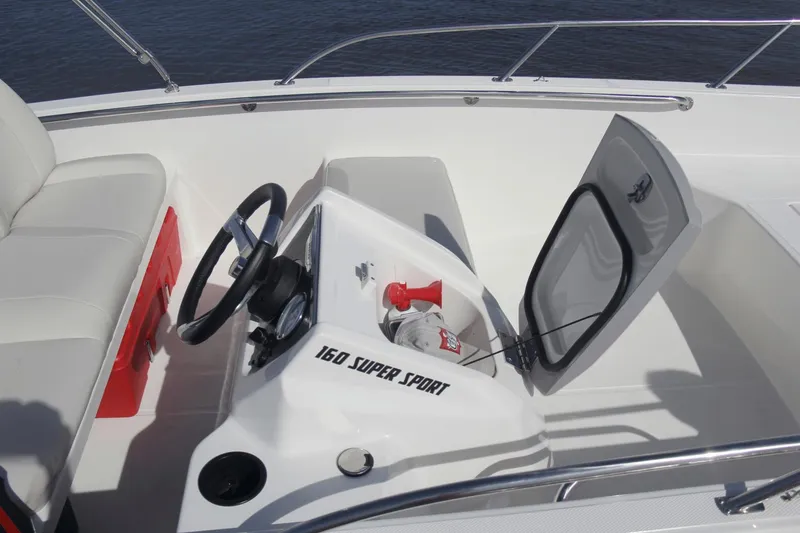 Slide: The Image of Boston Whaler 150 Montauk 2025 - 55