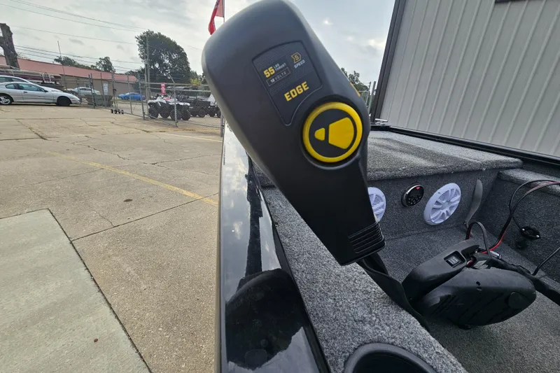 Slide: The Image of 2019 Tracker Panfish 16 boat with trolling motor and control panel. - 6