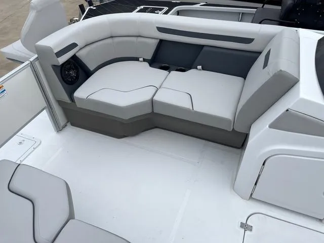 Slide: The Image of Hurricane FunDeck 2260 REF 2025 - 18