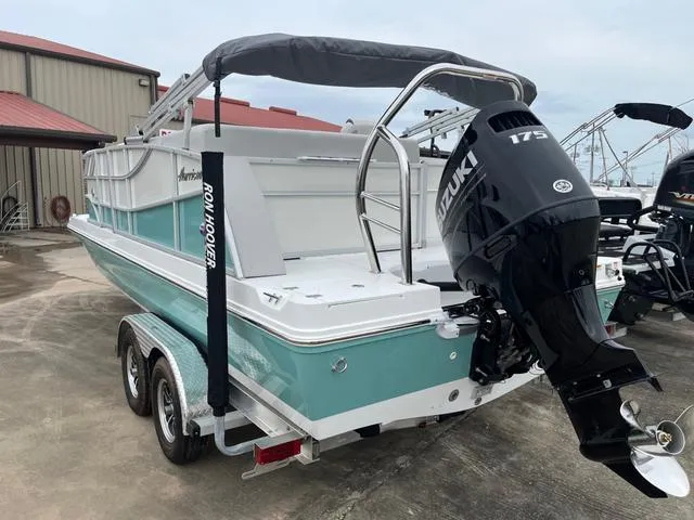 Slide: The Image of Hurricane FunDeck 2260 REF 2025 - 3