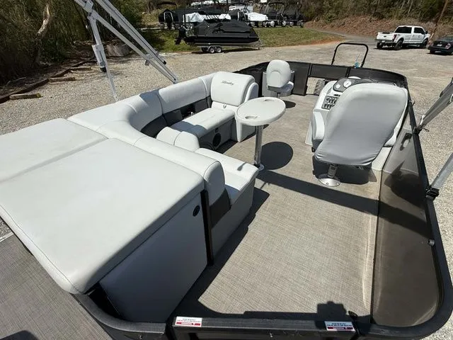 Slide: The Image of Bentley Pontoons Legacy 200 Fish 2023 - 14