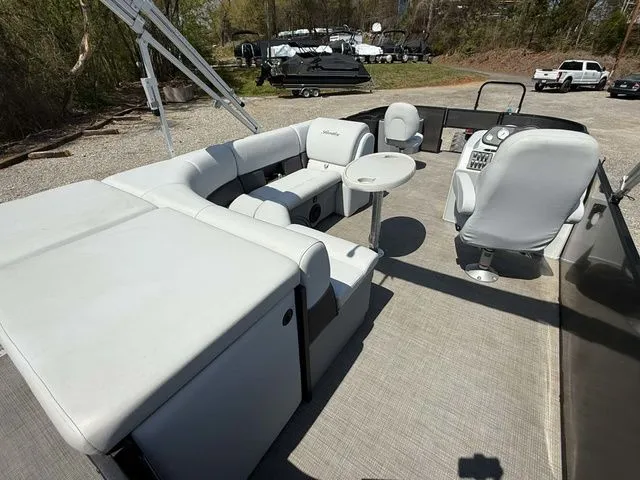 Slide: The Image of Bentley Pontoons Legacy 200 Fish 2023 - 21