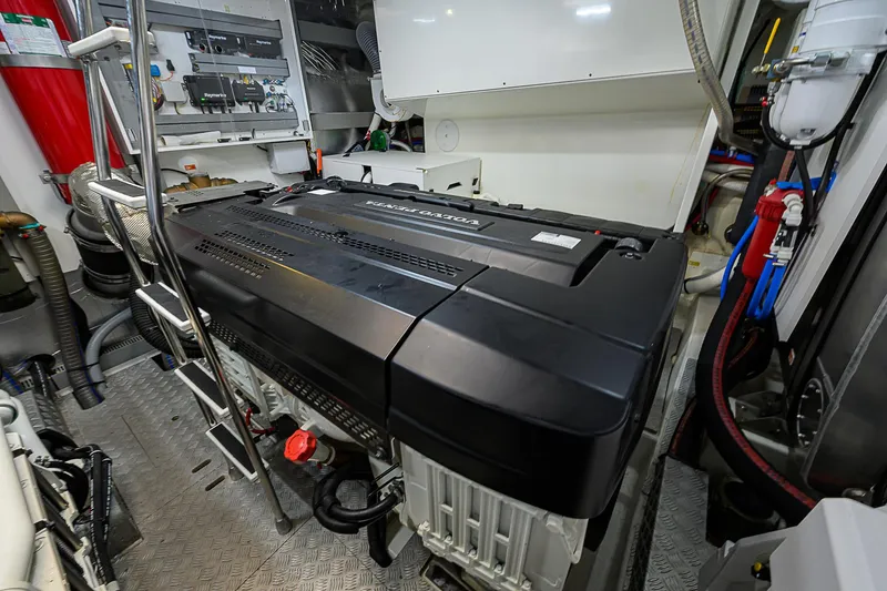Slide: The Image of Prestige 690 2021 - 100