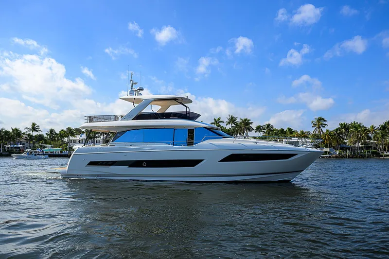 Slide: The Image of Prestige 690 2021 - 108