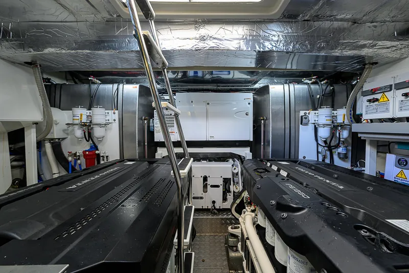 Slide: The Image of Prestige 690 2021 - 88