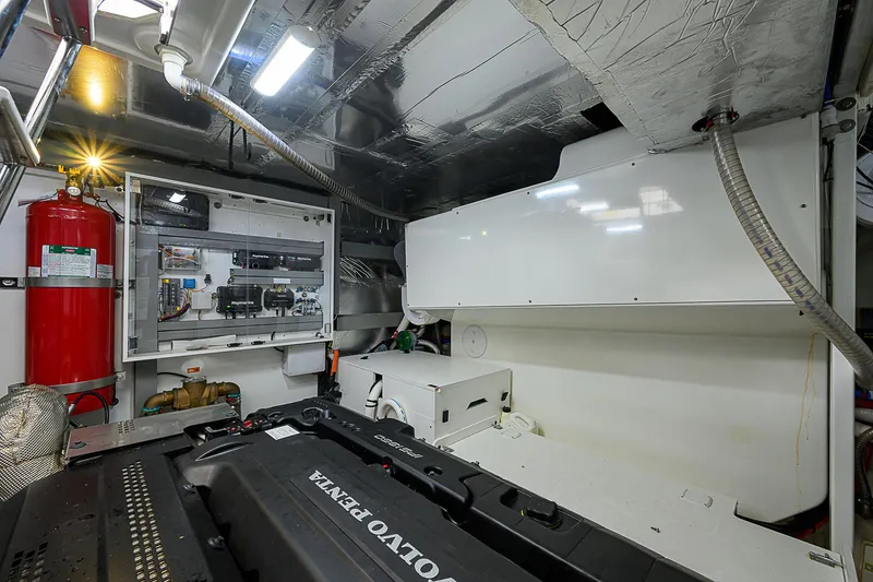 Slide: The Image of Prestige 690 2021 - 92