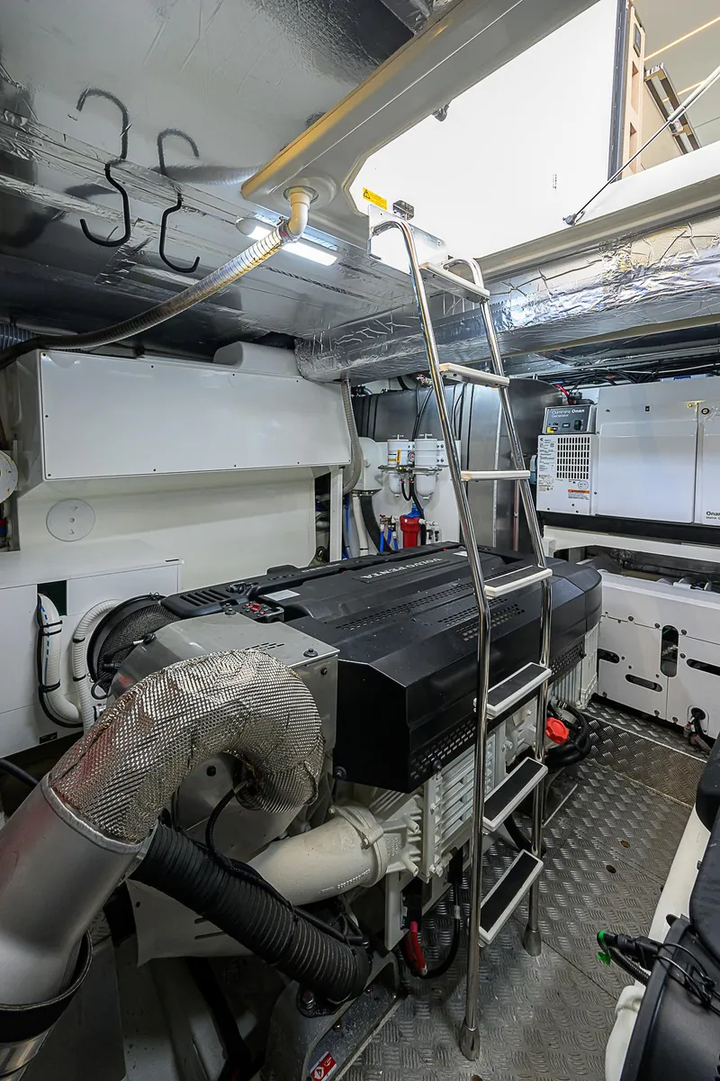 Slide: The Image of Prestige 690 2021 - 97