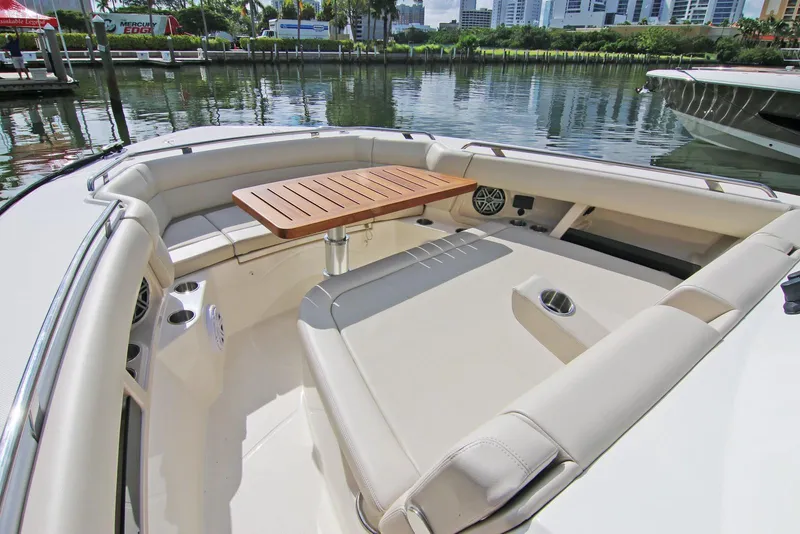 Slide: The Image of 2023-Boston-Whaler-350-Realm-MarineMax - 8
