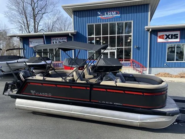 The Image of 2025 Viaggio x20u pontoon boat at LHM Marine dealership. - 1