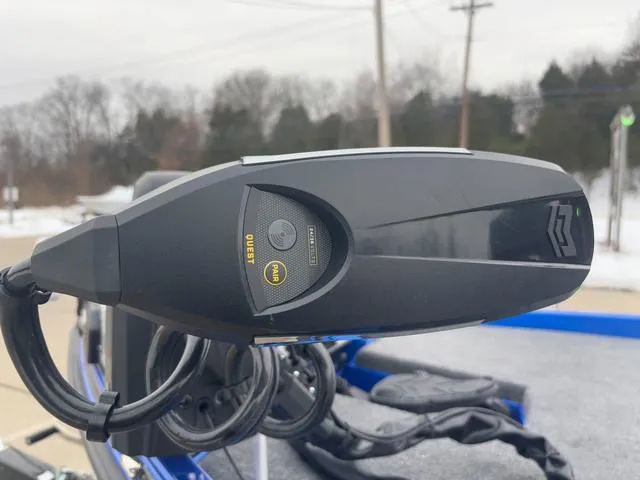 Slide: The Image of Phoenix Bass Boat 721 ZXL 2025 - 16