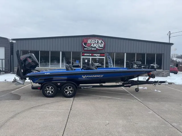 Slide: The Image of Phoenix Bass Boat 721 ZXL 2025 - 7