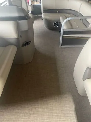 Slide: The Image of Sun Tracker Party Barge 18 DLX 2025 - 26