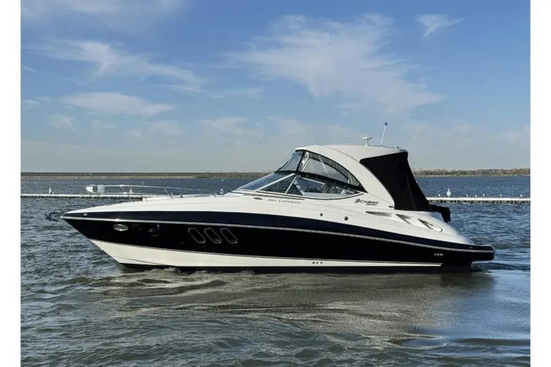 Slide: The Image of Cruisers 350 Express 2014 - 6