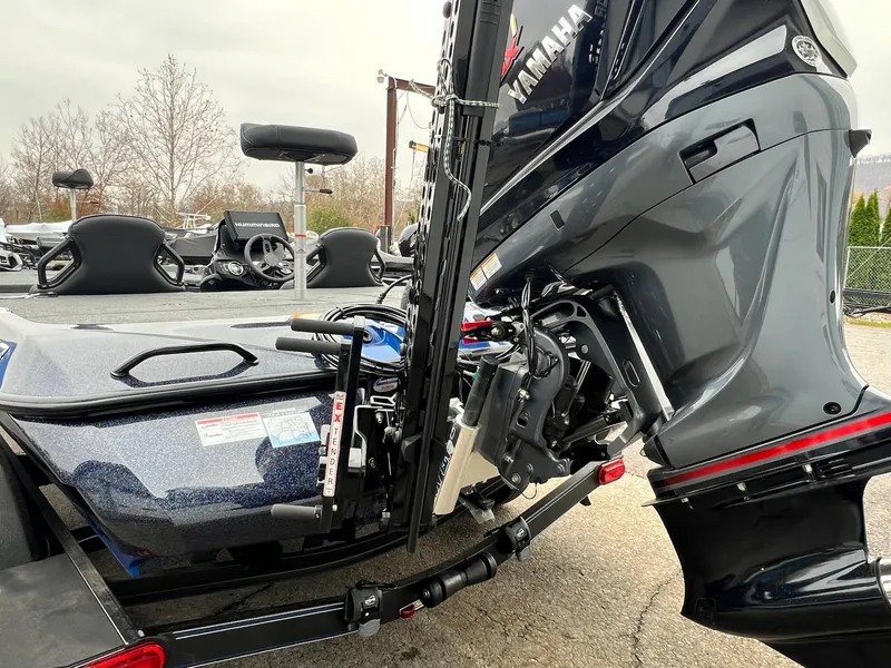 Slide: The Image of Skeeter ZXR 21 2025 - 14