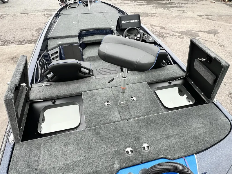 Slide: The Image of Skeeter ZXR 21 2025 - 18