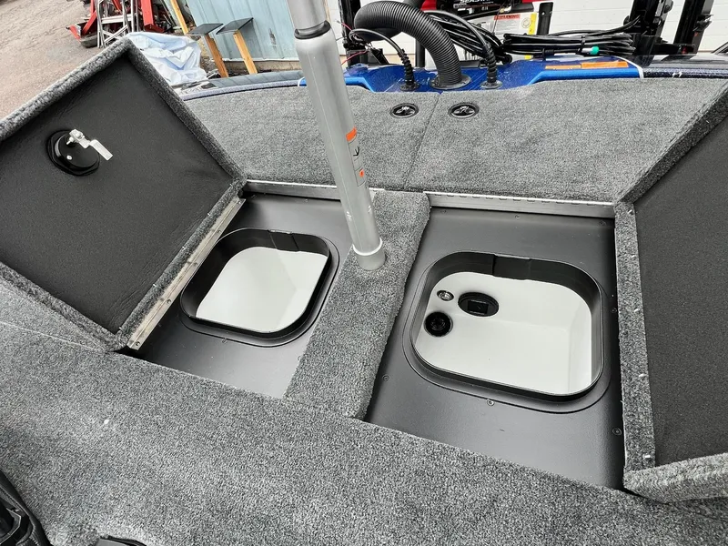 Slide: The Image of Skeeter ZXR 21 2025 - 24