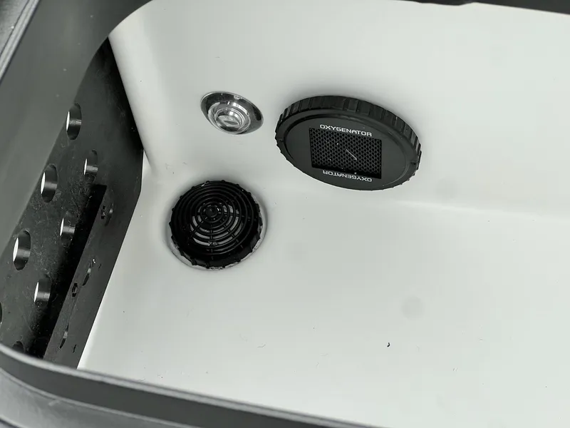 Slide: The Image of Skeeter ZXR 21 2025 - 28