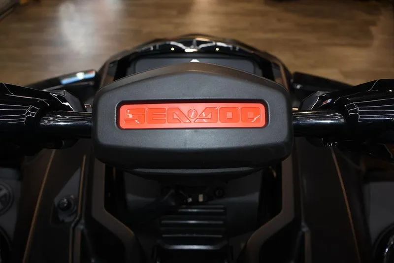 Slide: The Image of Sea-Doo RXT-X 325 2025 - 18