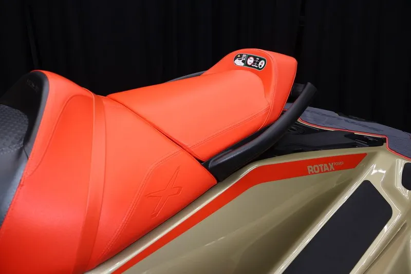 Slide: The Image of Sea-Doo RXT-X 325 2025 - 24