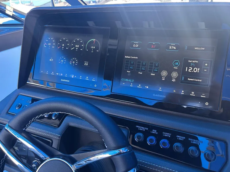 Slide: The Image of Cobalt R4 Surf 2025 - 12