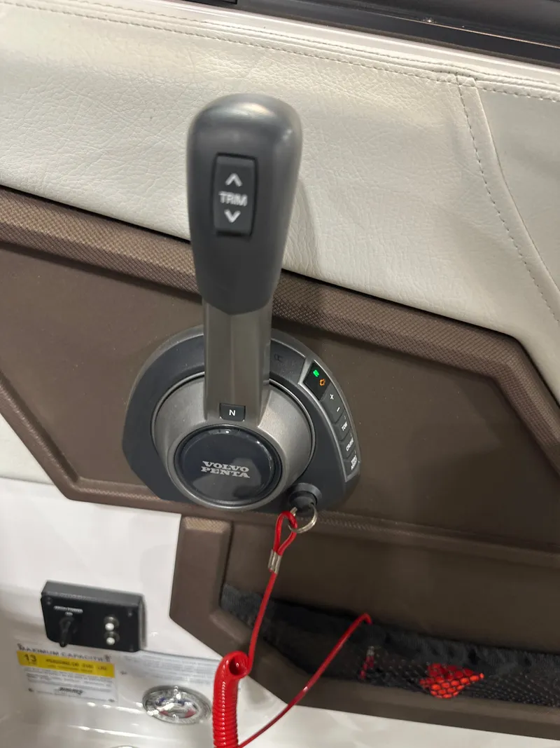 Slide: The Image of Cobalt R4 Surf 2025 - 24