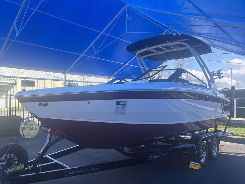 Slide: The Image of Cobalt R4 Surf 2025 - 3