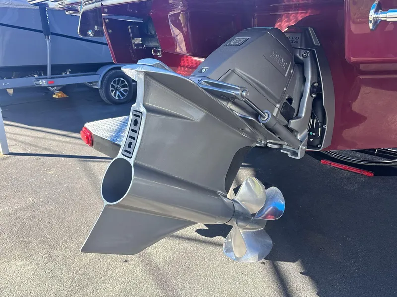 Slide: The Image of Cobalt R4 Surf 2025 - 5