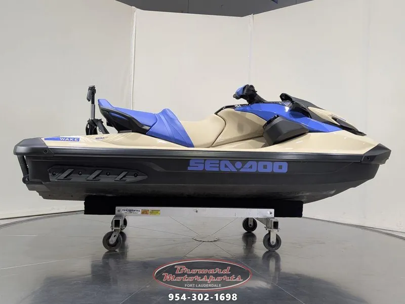 The Image of Sea-Doo Wake 170 2025 - 0