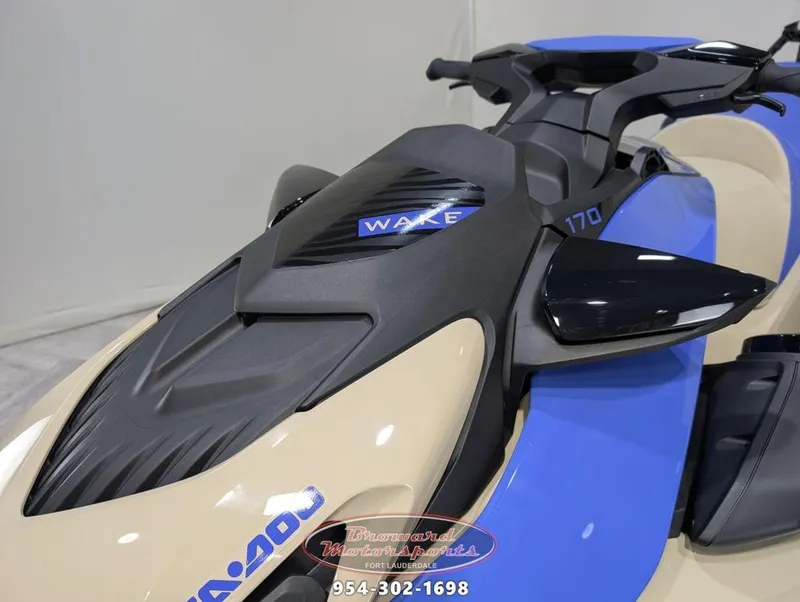Slide: The Image of Sea-Doo Wake 170 2025 - 21