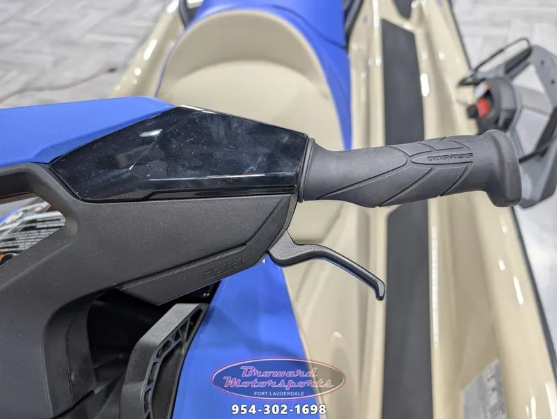 Slide: The Image of Sea-Doo Wake 170 2025 - 26