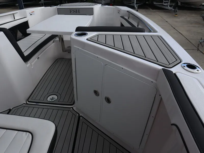 Slide: The Image of Yamaha 252 FSH Sport 2025 - 17