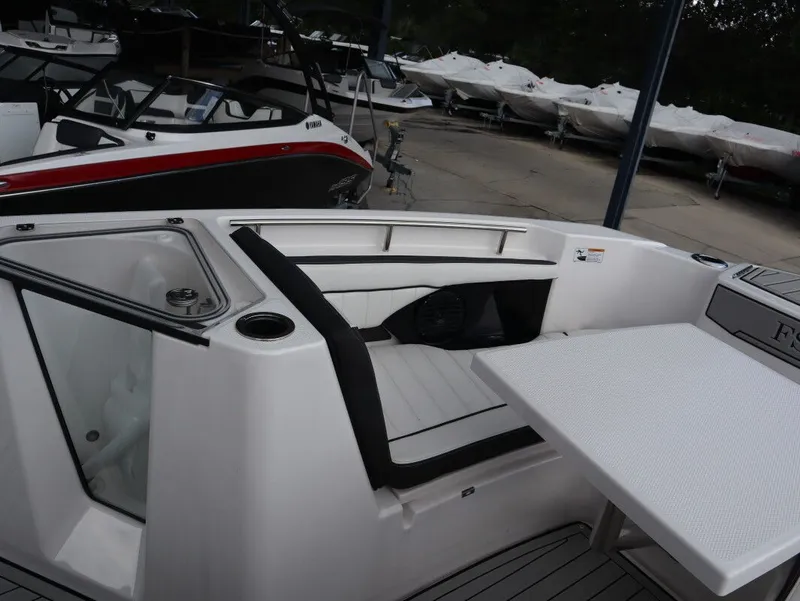 Slide: The Image of Yamaha 252 FSH Sport 2025 - 20