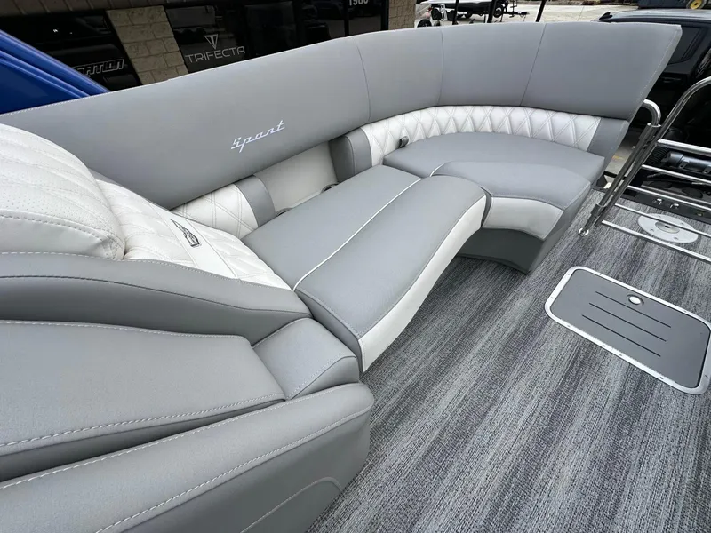 Slide: The Image of Bennington 25 RX FB ARCH 2025 - 10